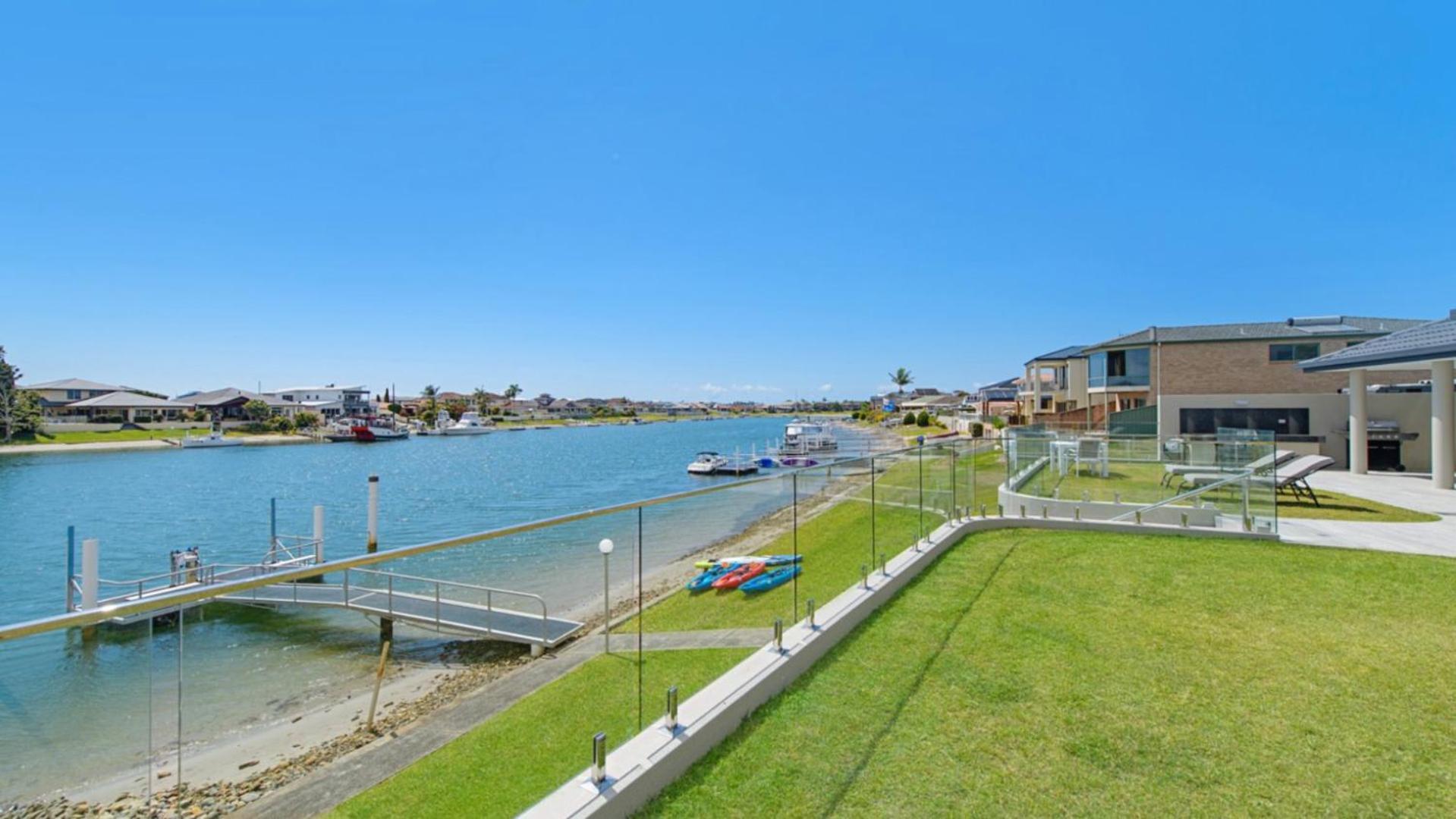 Floating On The Canals - 80 Commodore Cres Port Macquarie Exterior foto