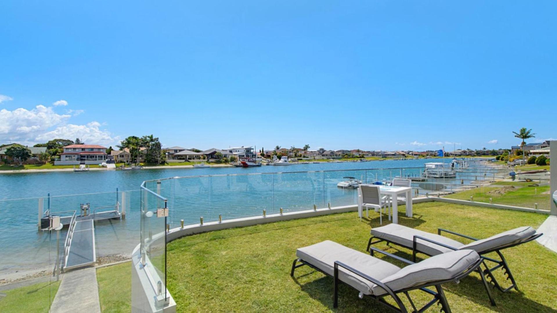 Floating On The Canals - 80 Commodore Cres Port Macquarie Exterior foto